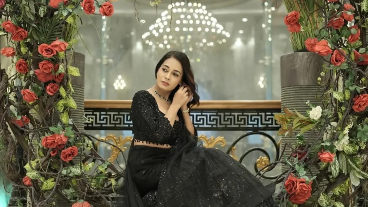 Shikha Sinha Networth 2025