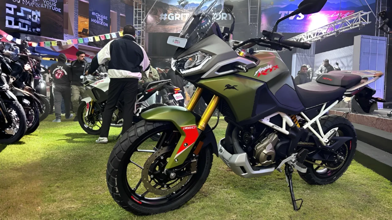 TVS Apache RTX 300